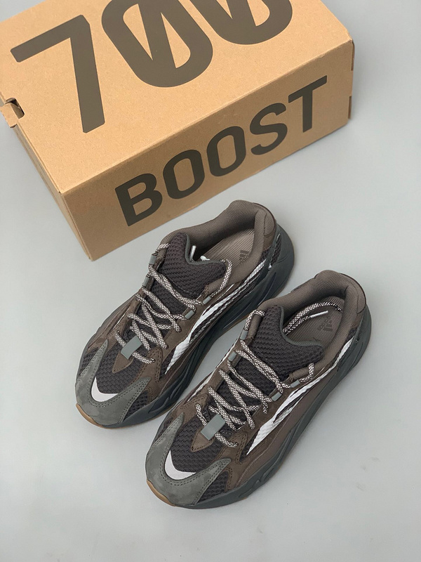 Yeezy Boost 700 V2 Shoes Geode/Geode/Geode 5