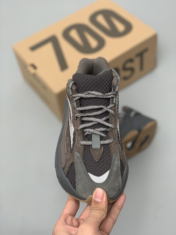 Yeezy Boost 700 V2 Shoes Geode/Geode/Geode 19