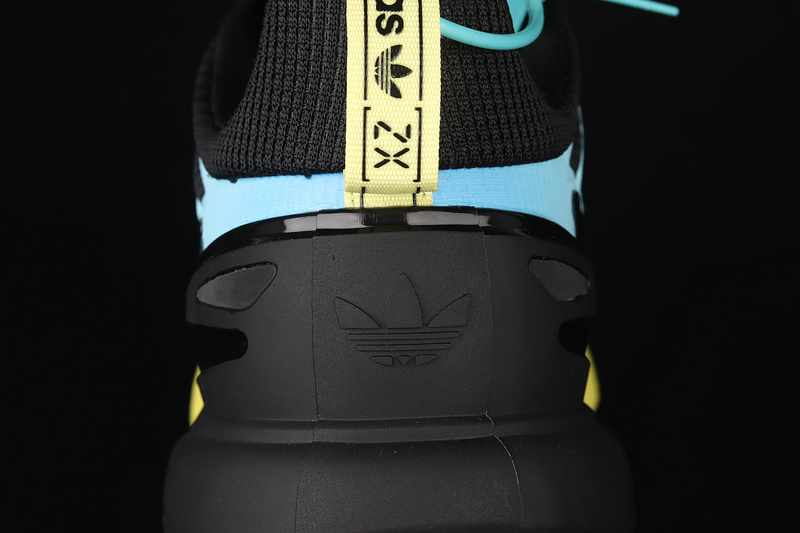 Zx 2K Boost 2.0 Shoes Core Black/Pulse Yellow/Sonic Ink 17