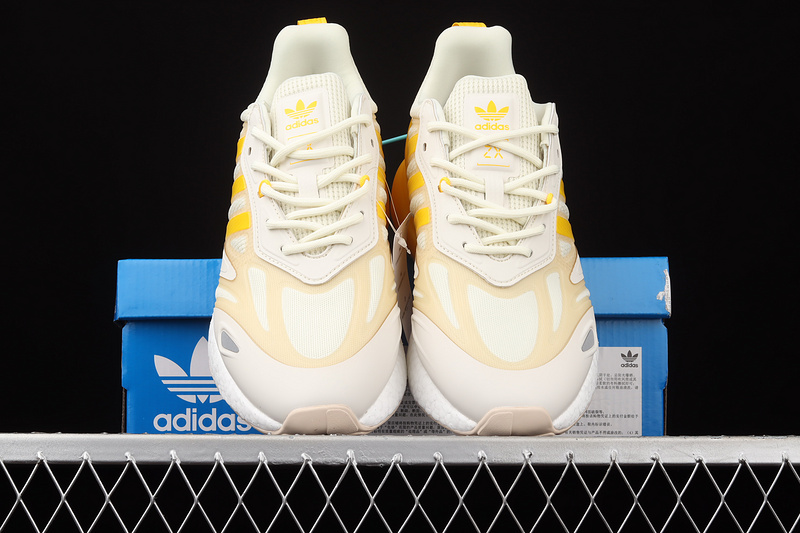 Zx 2K Boost 2.0 Shoes Wonder White/Orange Tint/Solar Gold 9