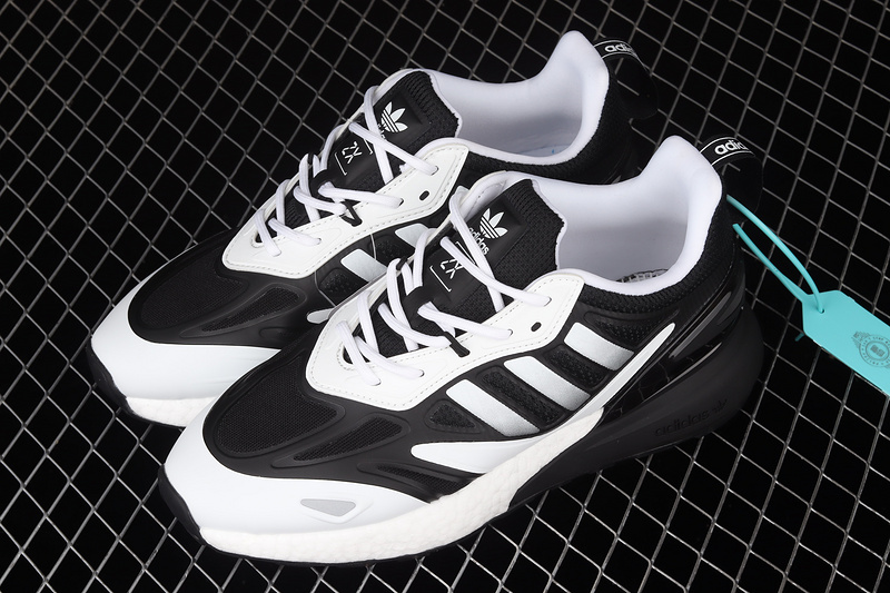 Zx 2K Boost Shoes Core Black/Silver/Cloud White 21