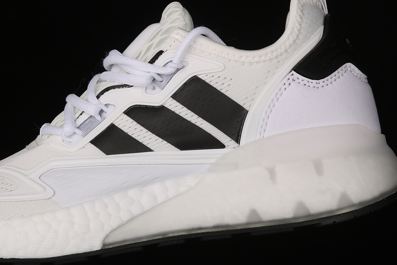 Zx 2K Boost Shoes Cloud White/Core Black/Gold Metallic 7