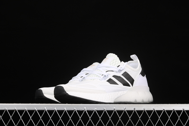 Zx 2K Boost Shoes Cloud White/Core Black/Gold Metallic 25