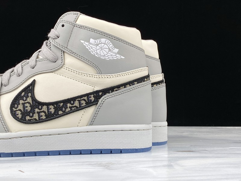 Di*Or X Air Jordan 1 High Og Wolf Grey/Sail-Photon Dust-White 9