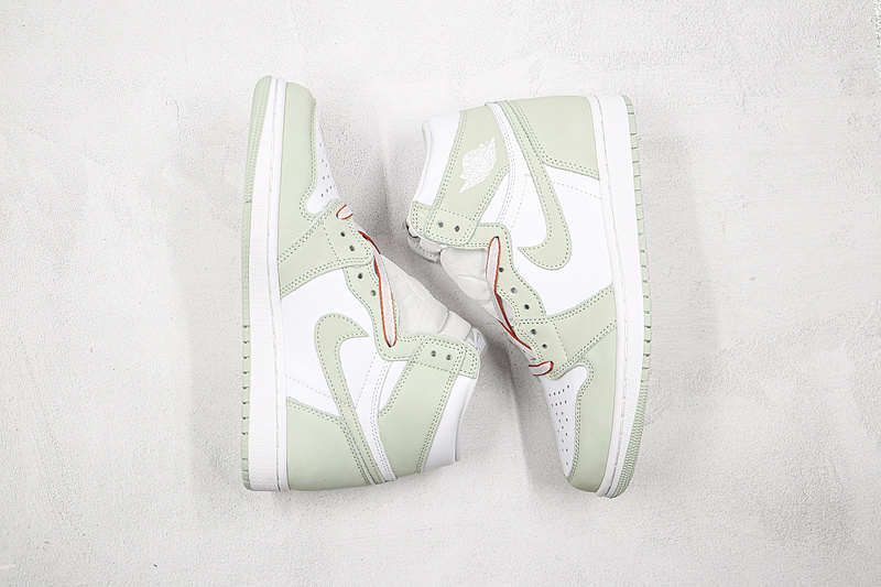 Air Jordan 1 Retro High Og Seafoam Seafoam/Healing Orange/White 19