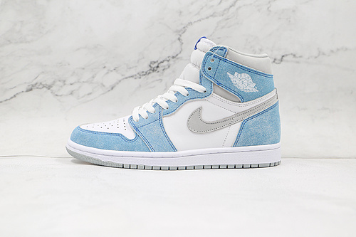 Air Jordan 1 Retro High Og Hyper Royal/Light Smoke Grey/White 7