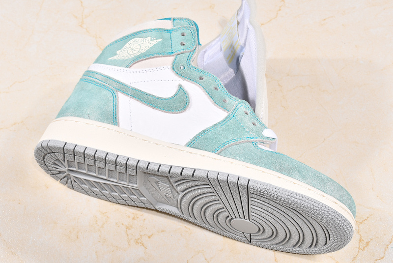 Air Jordan 1 Retro High Turbo Green/Sail-White 25