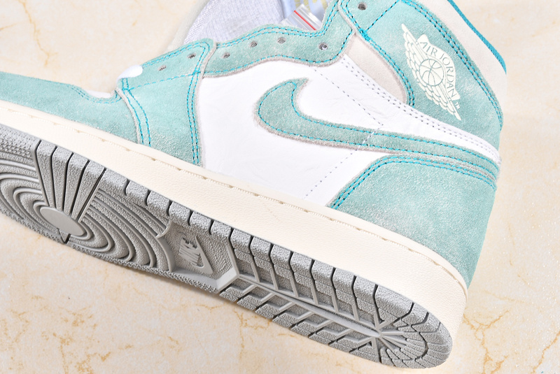 Air Jordan 1 Retro High Turbo Green/Sail-White 27