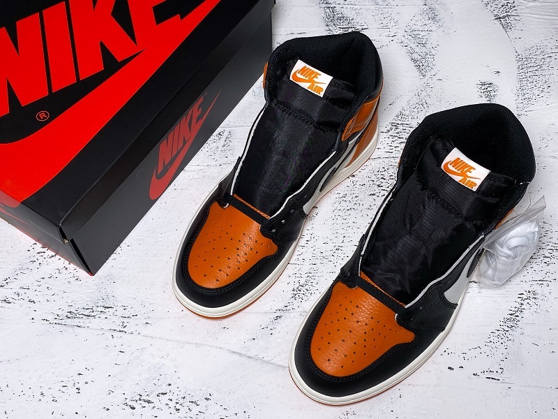 Get Air Jordan 1 High Shattered Backboard Black/Starfish 9