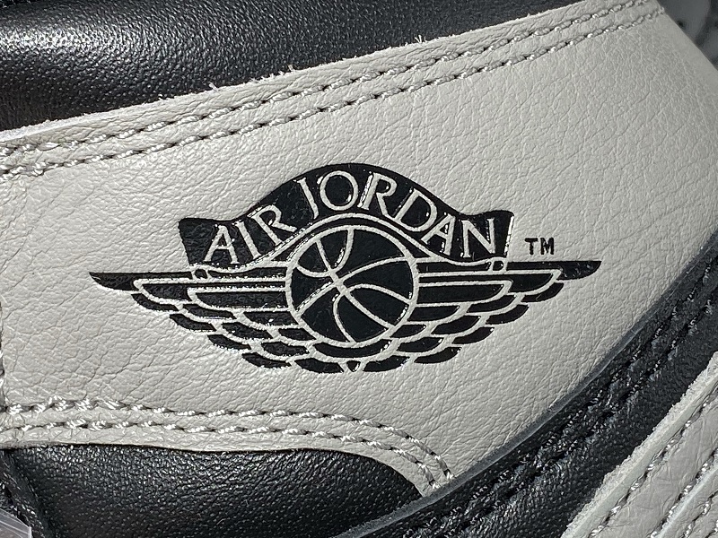 Get Air Jordan 1 Retro High Og Shadow Black-Medium/Grey 3