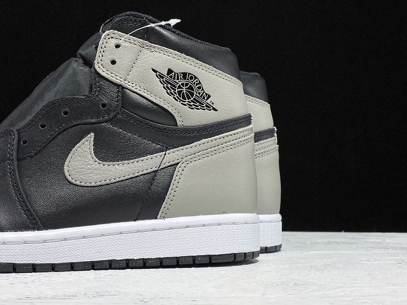 Get Air Jordan 1 Retro High Og Shadow Black-Medium/Grey 7