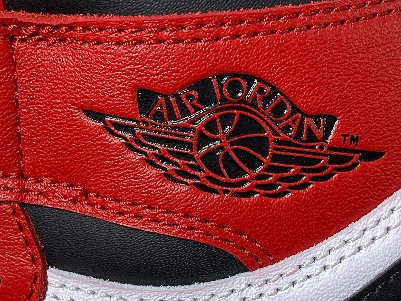 Get Air Jordan 1 Retro High Og Chicago White/Black-Varsity Red 11