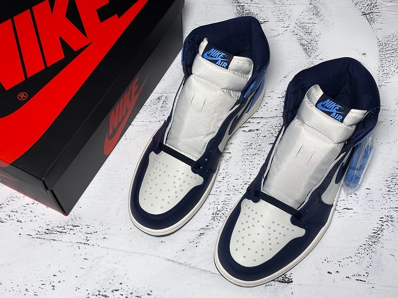 Get Air Jordan 1 Retro High Unc Leather Obsidian/Blue 29