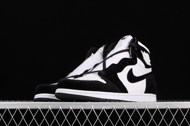 Get Air Jordan 1 High Og Twist Black/Black-Metallic Gold-White 3