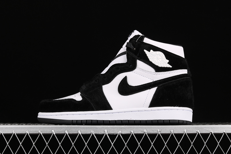 Get Air Jordan 1 High Og Twist Black/Black-Metallic Gold-White 31