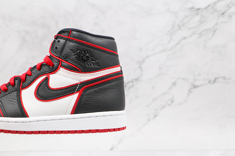 Air Jordan 1 Retro High Og Bloodline Black/Gym Red/White 7