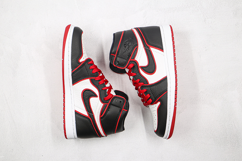 Air Jordan 1 Retro High Og Bloodline Black/Gym Red/White 9