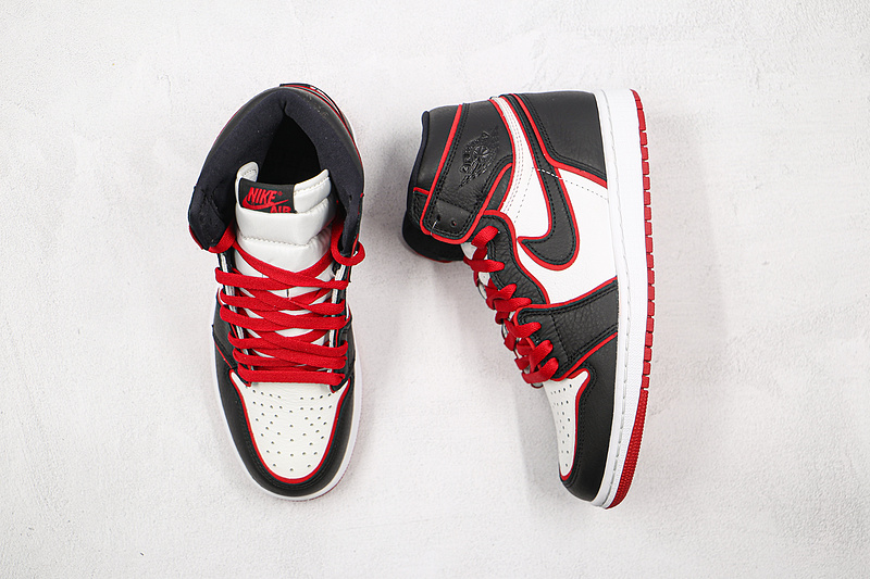 Air Jordan 1 Retro High Og Bloodline Black/Gym Red/White 15