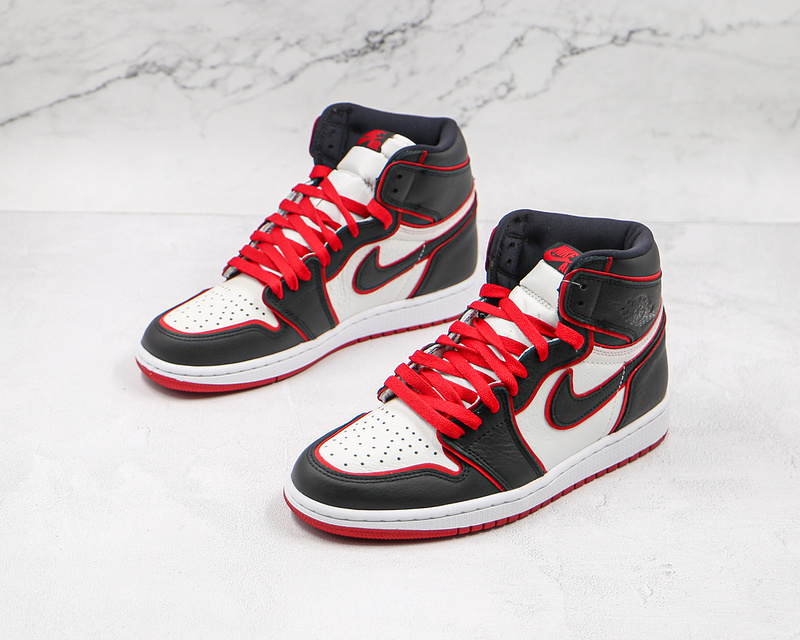 Air Jordan 1 Retro High Og Bloodline Black/Gym Red/White 19