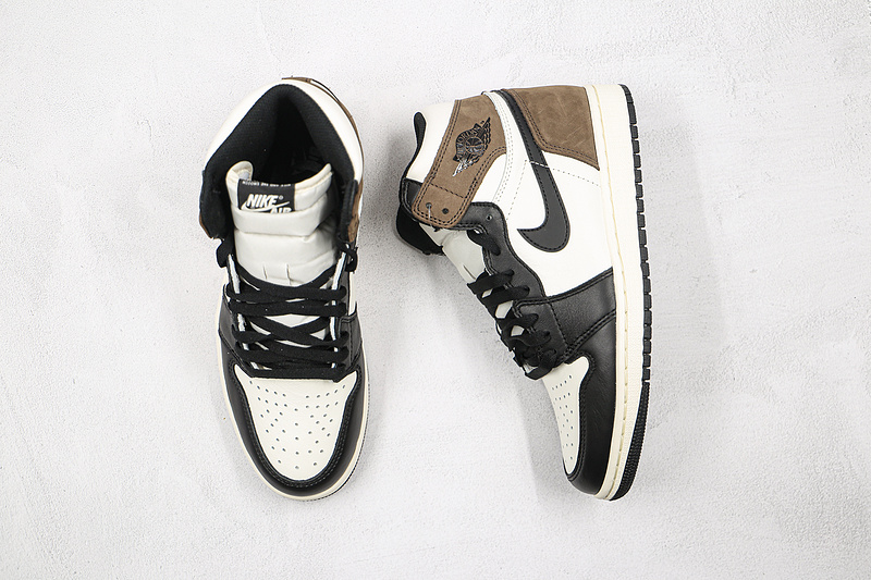 Air Jordan 1 Retro High Og Sail/Dark Mocha/Black/Black 11