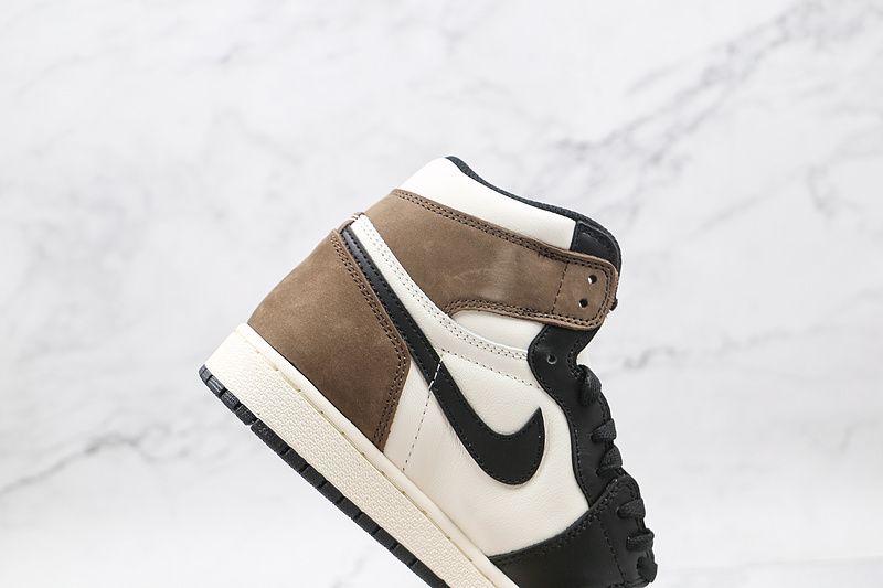 Air Jordan 1 Retro High Og Sail/Dark Mocha/Black/Black 19