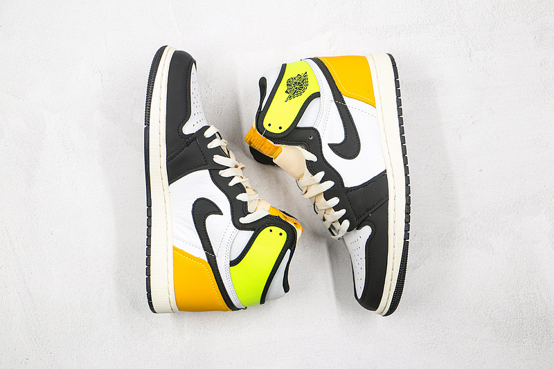 Air Jordan 1 Retro High Og Volt Gold White/Volt/University Gold/Black 11