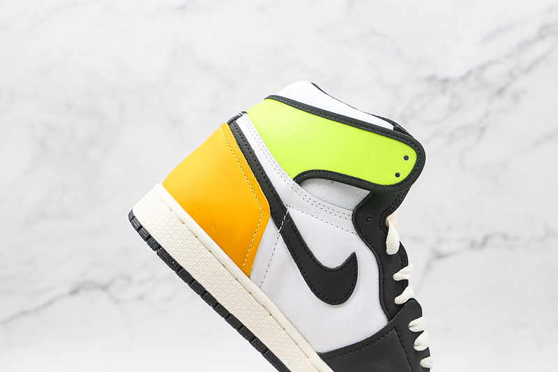 Air Jordan 1 Retro High Og Volt Gold White/Volt/University Gold/Black 17