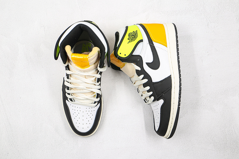 Air Jordan 1 Retro High Og Volt Gold White/Volt/University Gold/Black 19