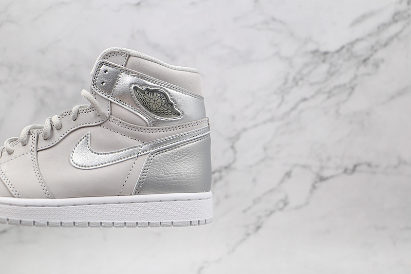 Air Jordan 1 Retro High Og Co.Jp Tokyo Neutral Grey/White/Metallic Silver 9