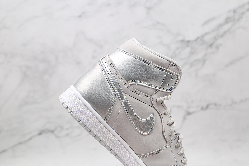 Air Jordan 1 Retro High Og Co.Jp Tokyo Neutral Grey/White/Metallic Silver 15