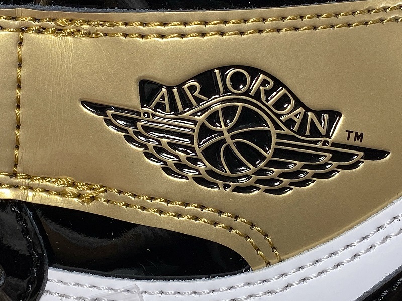 Get Air Jordan Retro 1 High Og Nrg Black/Metallic Gold 29