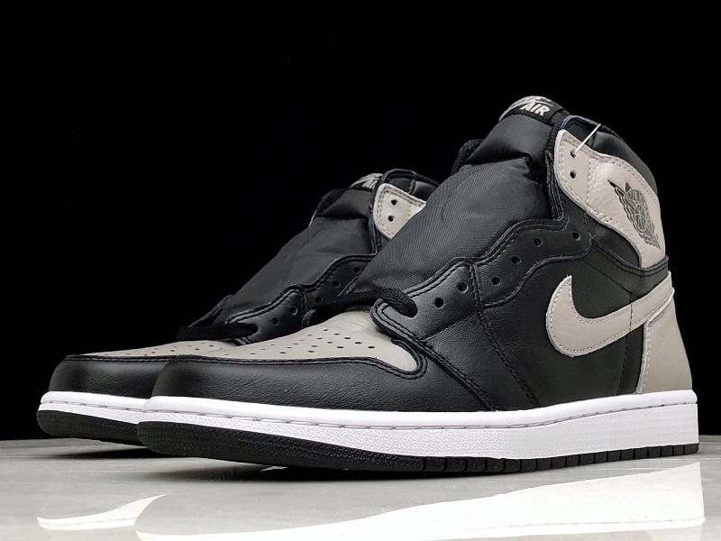 Air Jordan 1 Retro High Og Shadow Black/Medium-Grey White 17