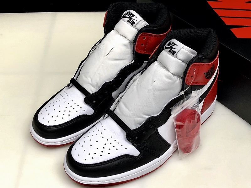 Hupu Air Jordan 1 Retro High Og Black Toe White/Black-Gym Red 11