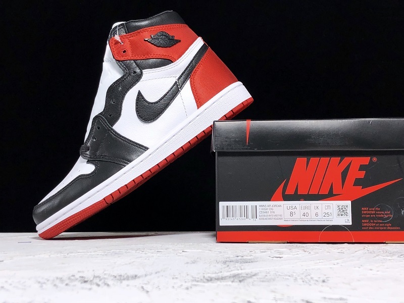 H12 Air Jordan 1 Retro High Satin Black Toe Black/White/Red 11