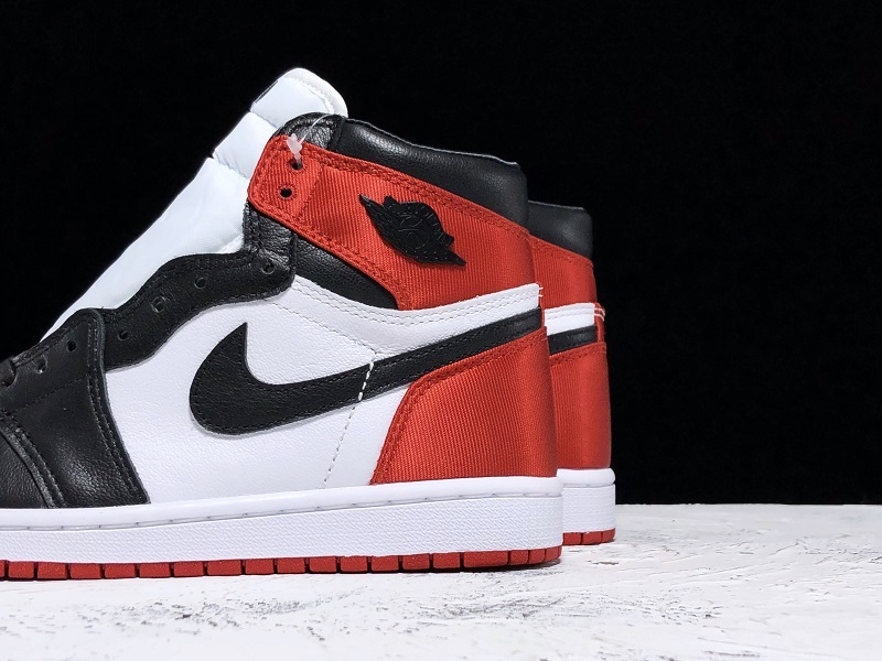 H12 Air Jordan 1 Retro High Satin Black Toe Black/White/Red 19