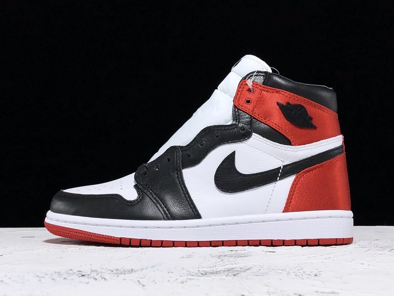 H12 Air Jordan 1 Retro High Satin Black Toe Black/White/Red 21