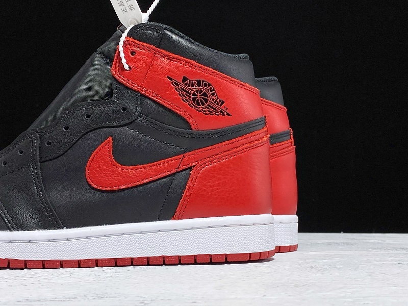 Get Air Jordan 1 Retro High Og Banned/Red Black/Varsity Red-White 31