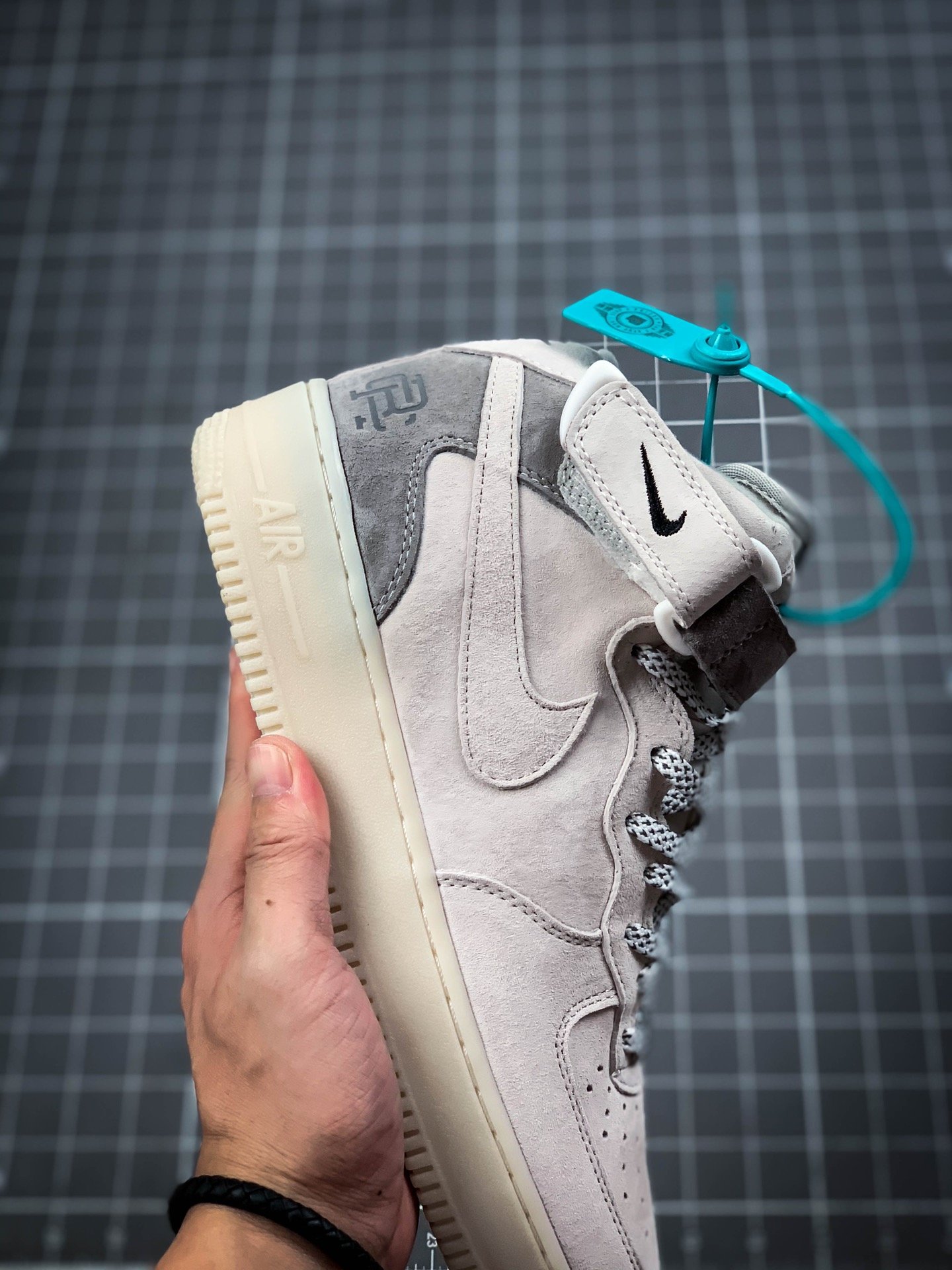 Air Force 1 Mid X Reigning Champ 3M Grey/Black 5