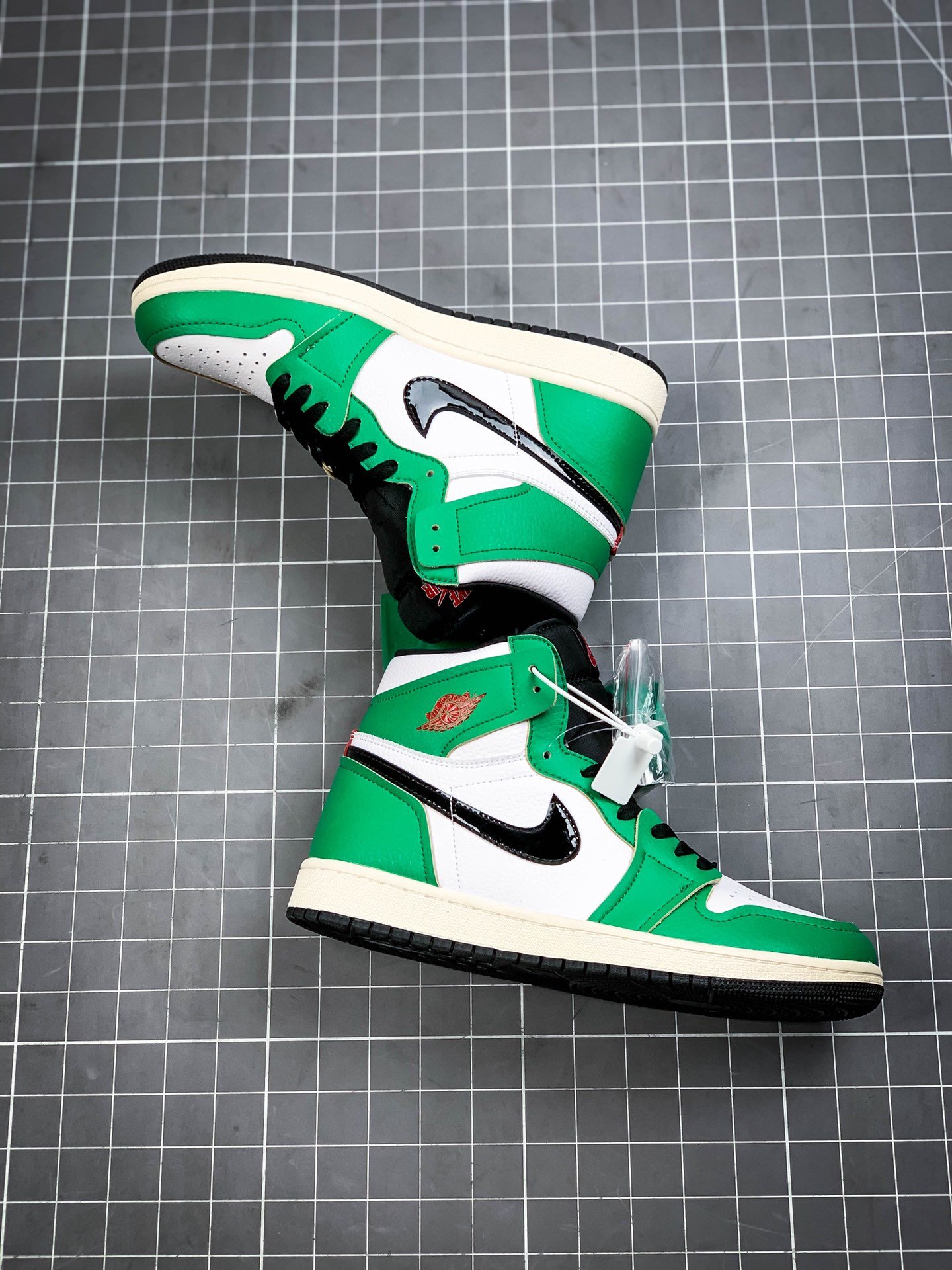 Air Jordan 1 High Og Lucky Green Lucky Green/White-Sail-Black 9