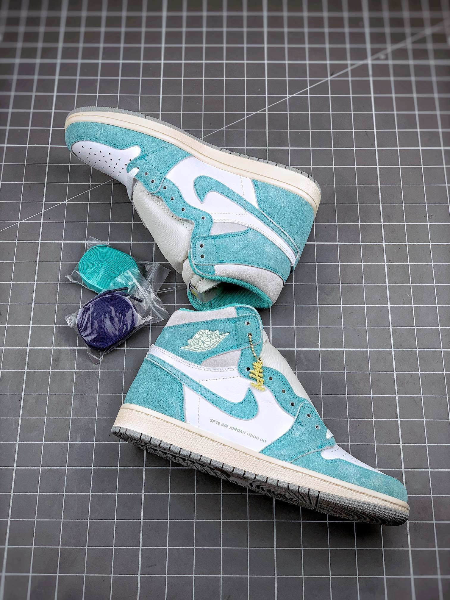 Original Quality Air Jordan 1 Retro High Turbo Green/Sail-White 13