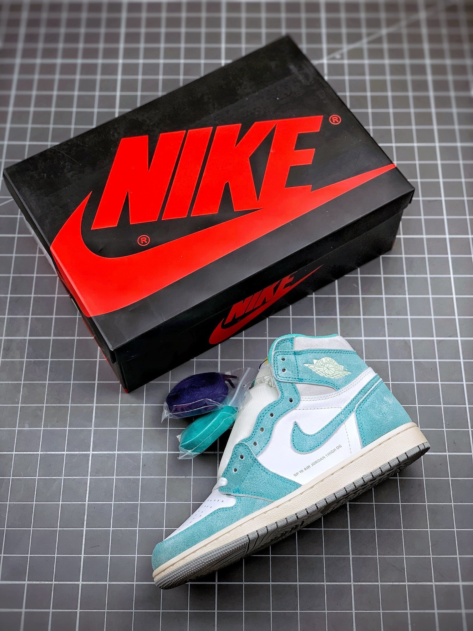 Original Quality Air Jordan 1 Retro High Turbo Green/Sail-White 15