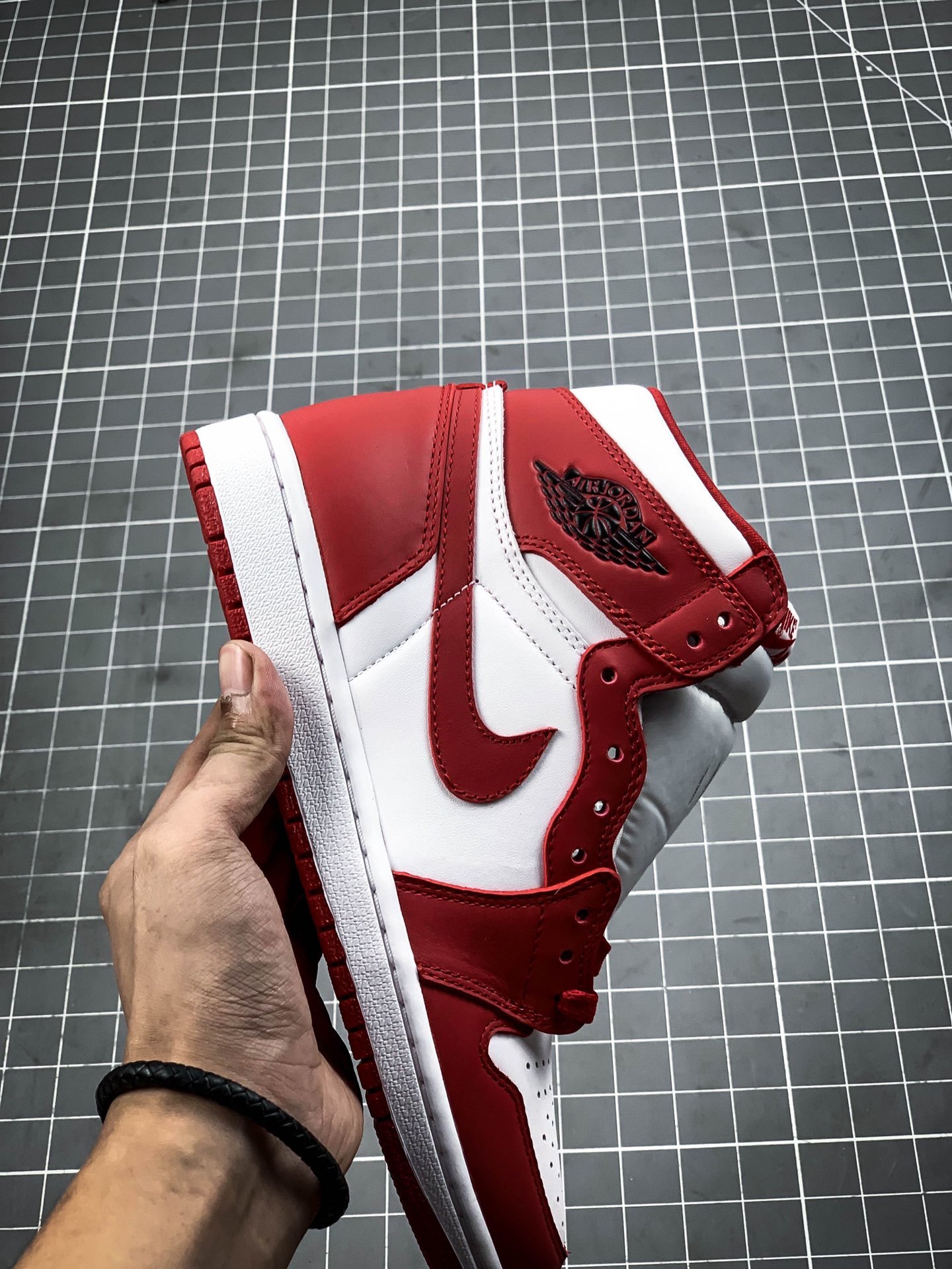 Air Jordan 1 High 85 Chicago Varsity Red/White-Black 17