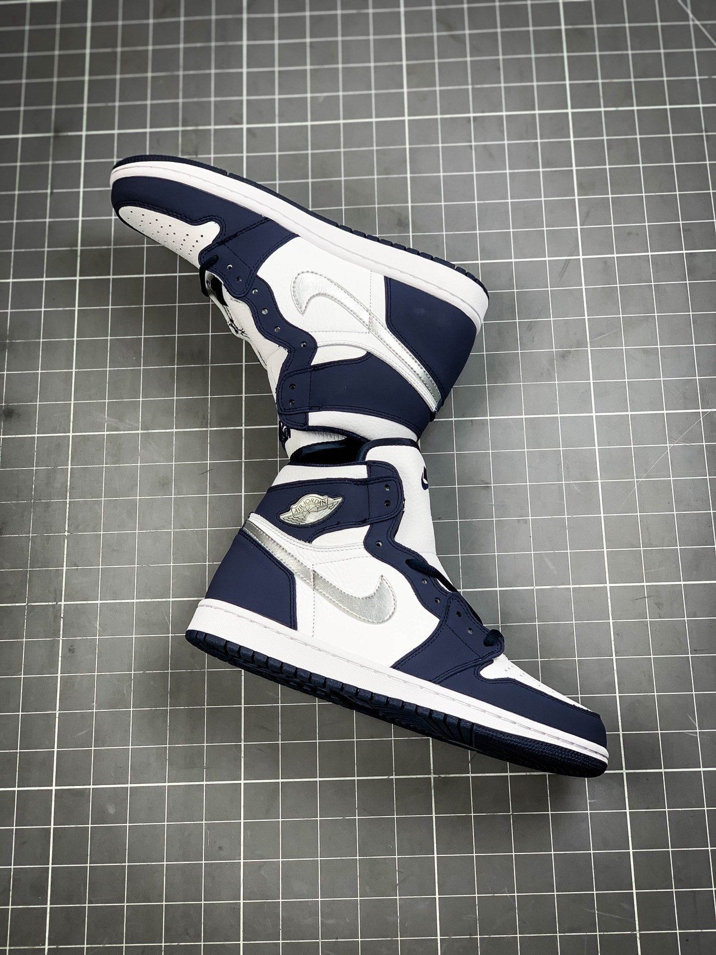 Air Jordan 1 High Og Co.Jp White/Midnight Navy-Metallic Silver 5