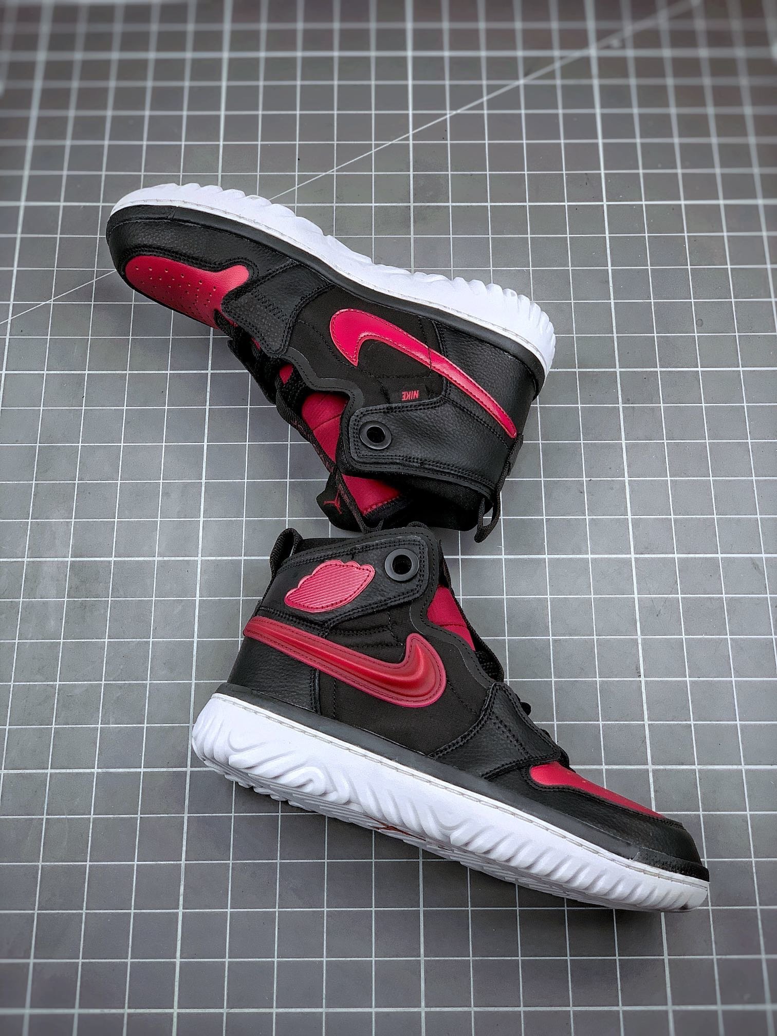 Air Jordan 1 High React Black/White-Noble Red 15