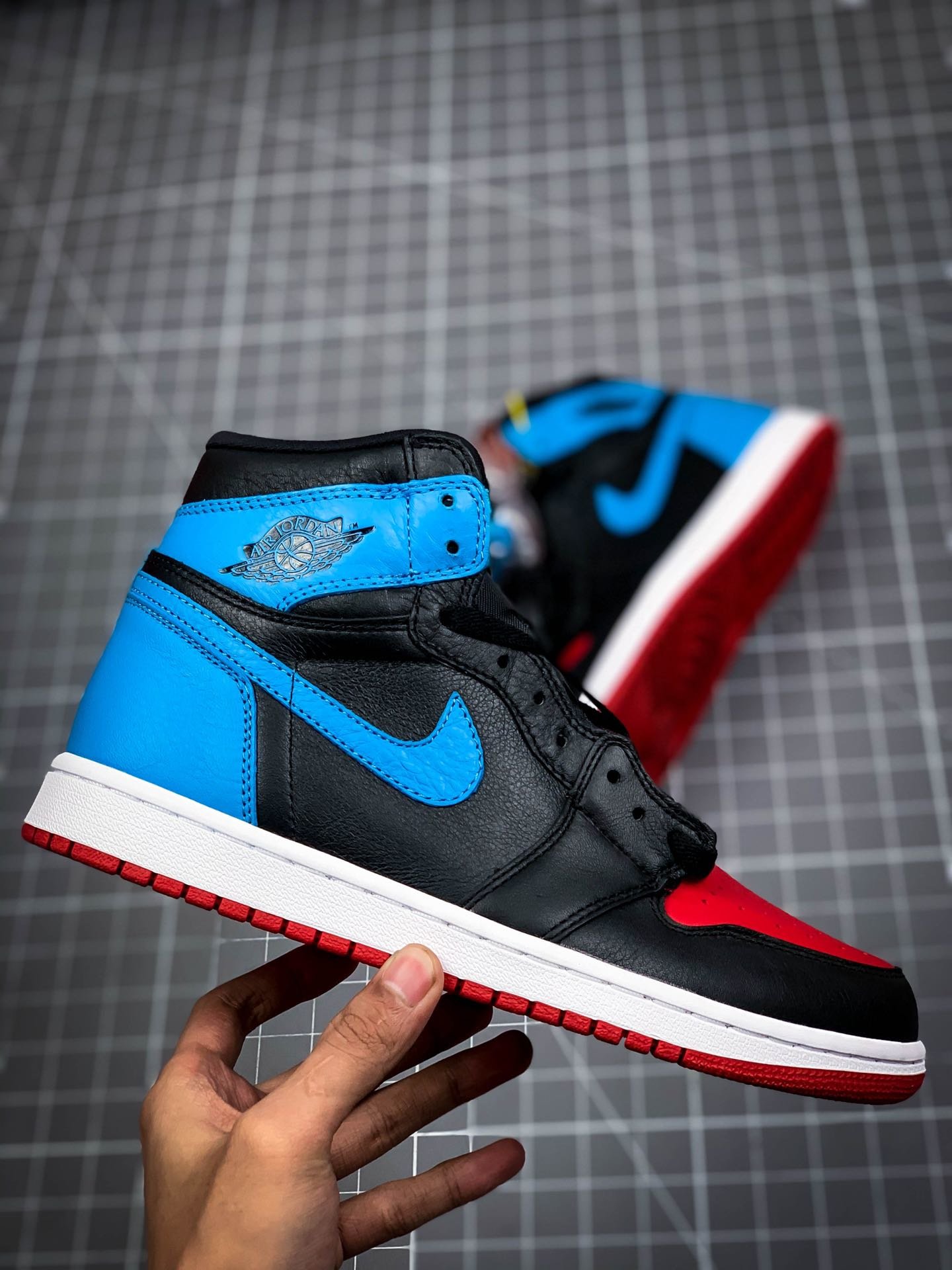 Air Jordan 1 High Unc To Chicago Black/Dark Powder Blue/Red 11