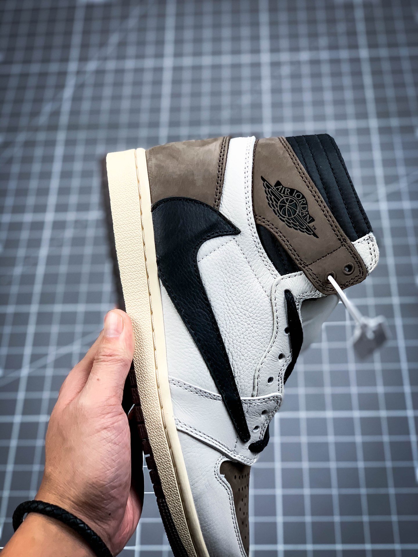 Travis Scott X Air Jordan 1 Retro High Og Cuctus Jack White/Black/Brown 7