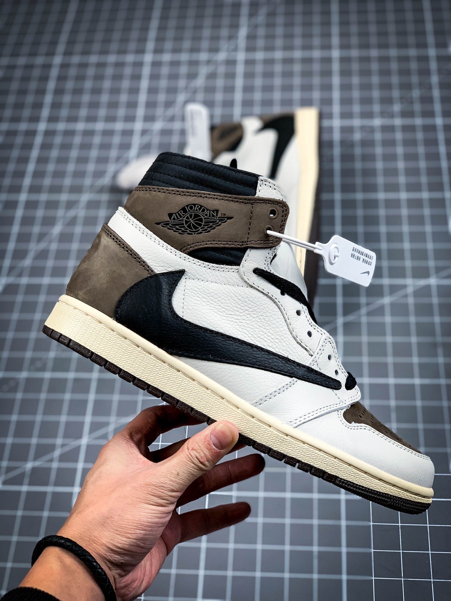 Travis Scott X Air Jordan 1 Retro High Og Cuctus Jack White/Black/Brown 9