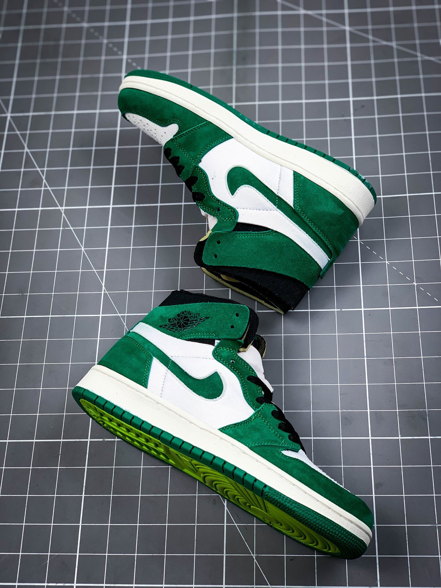 Air Jordan 1 High Zoom Stadium Green White/Green/Black 5