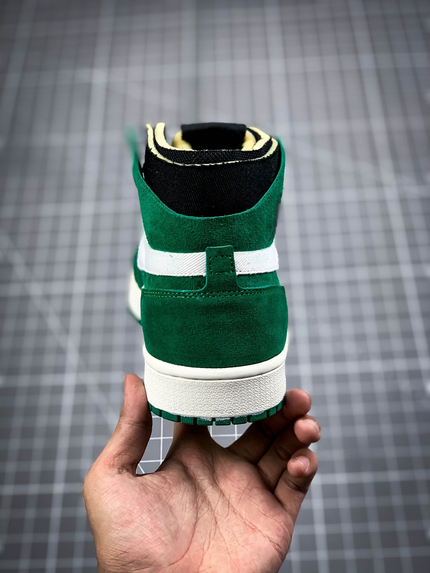 Air Jordan 1 High Zoom Stadium Green White/Green/Black 9