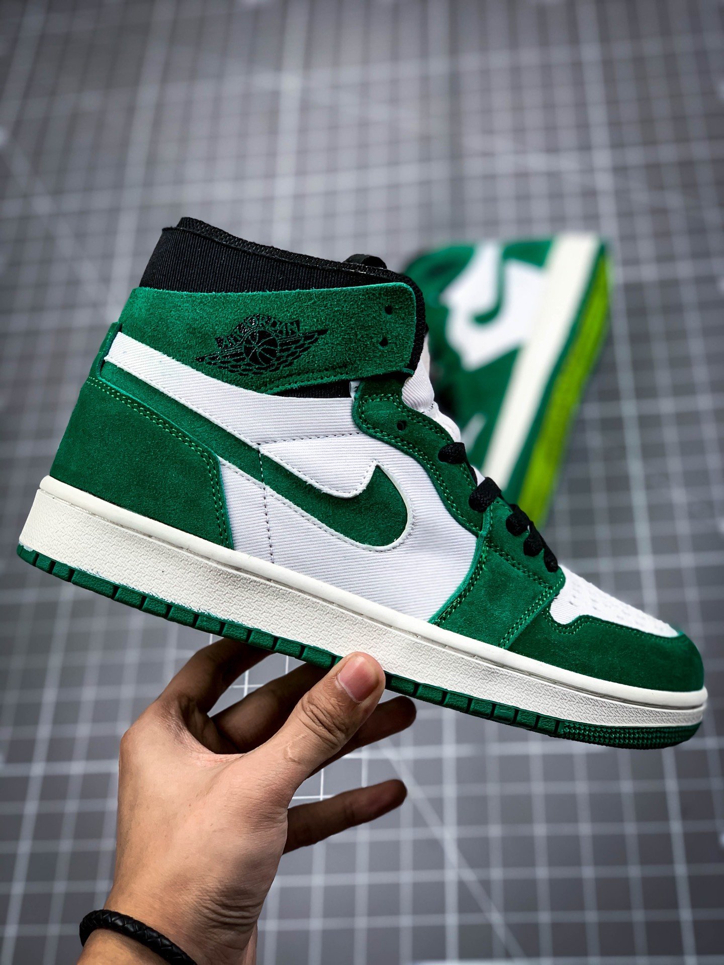 Air Jordan 1 High Zoom Stadium Green White/Green/Black 17